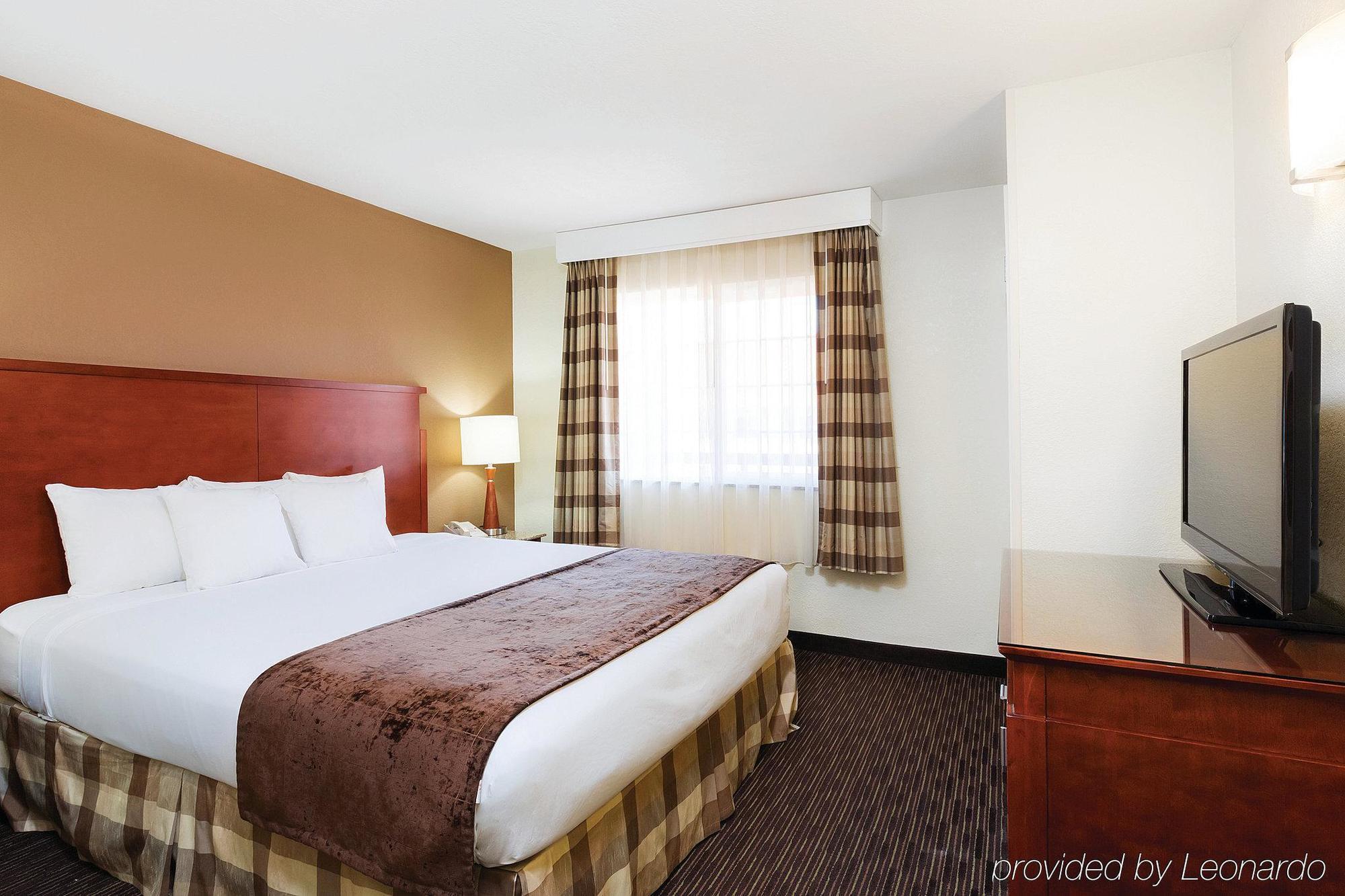 Mission View Inn & Suites San Diego Sea World - Zoo Екстер'єр фото