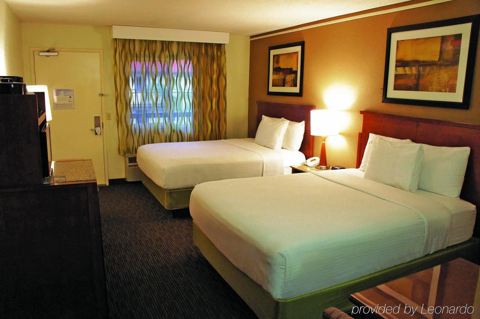 Mission View Inn & Suites San Diego Sea World - Zoo Екстер'єр фото