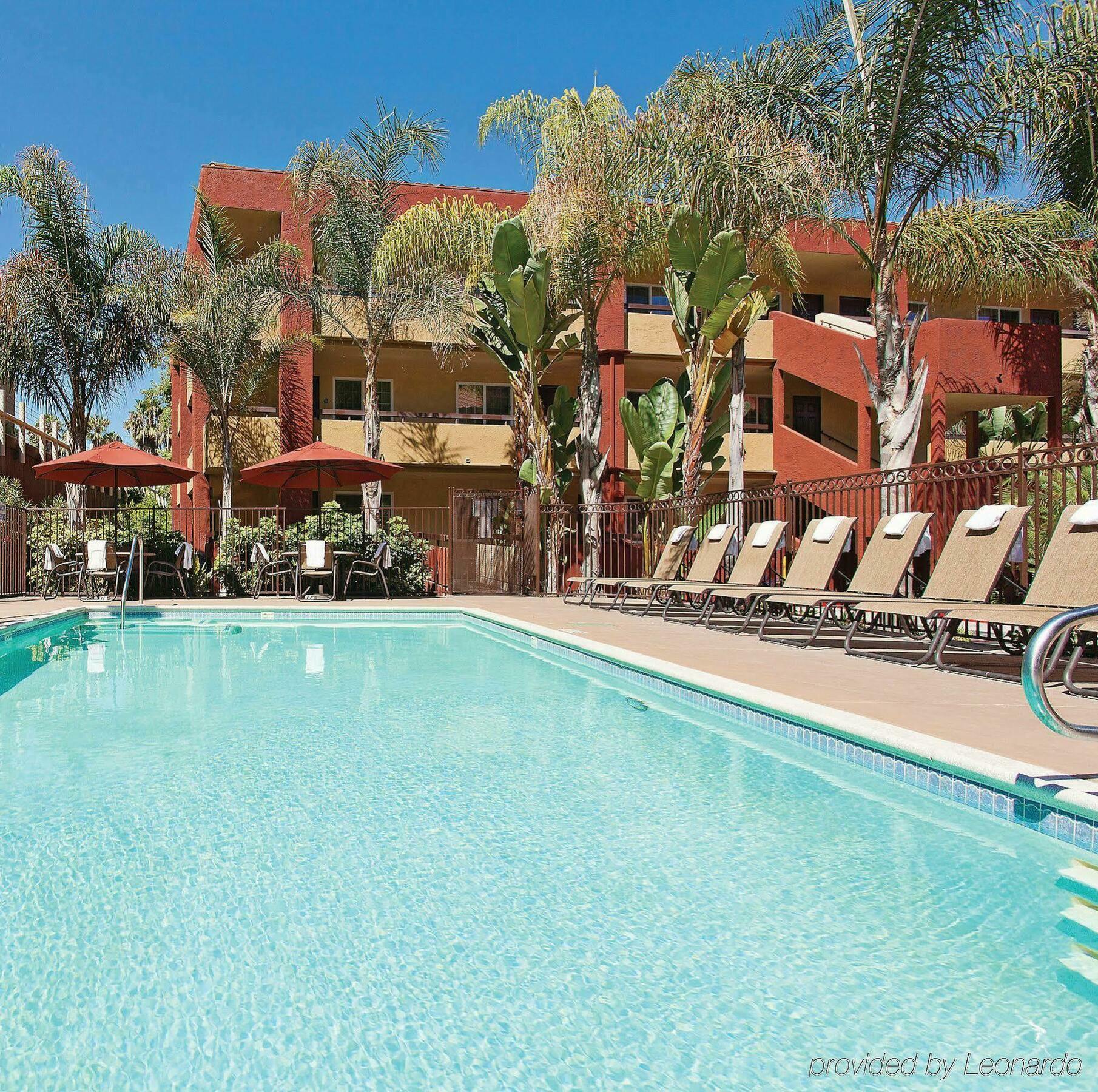 Mission View Inn & Suites San Diego Sea World - Zoo Екстер'єр фото