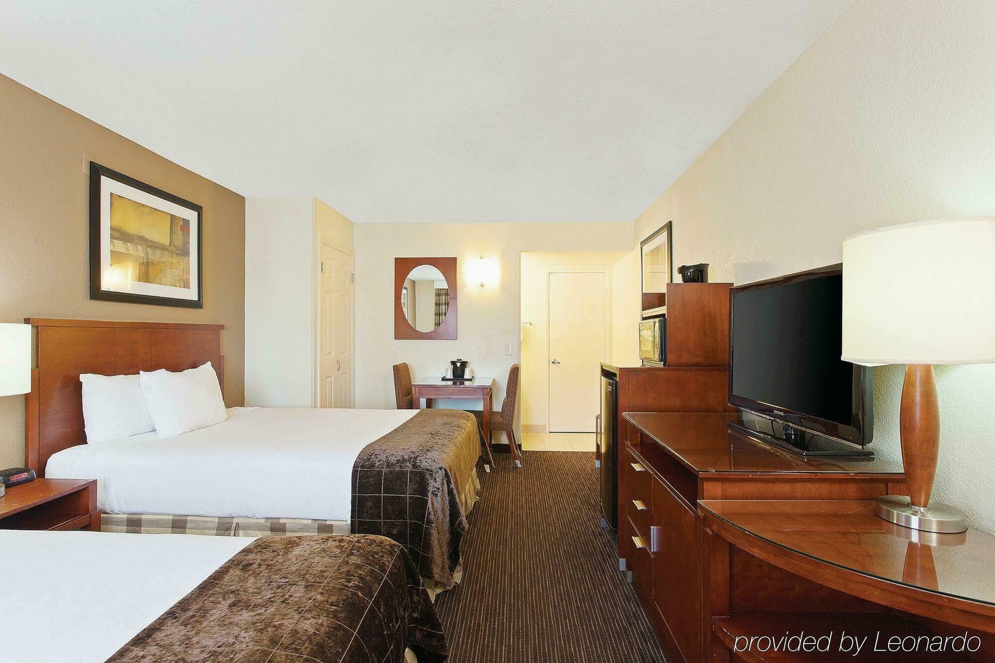 Mission View Inn & Suites San Diego Sea World - Zoo Екстер'єр фото